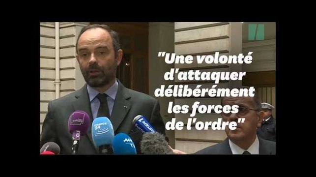 Édouard Philippe rencontre les motards pris à partie par les gilets jaunes