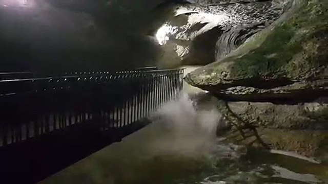 La grotte-chapelle de Remonot dans le Doubs prend l’eau
