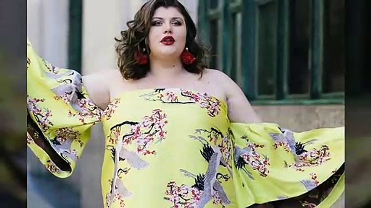 Amazing city's fashion style with gorgeous fash...