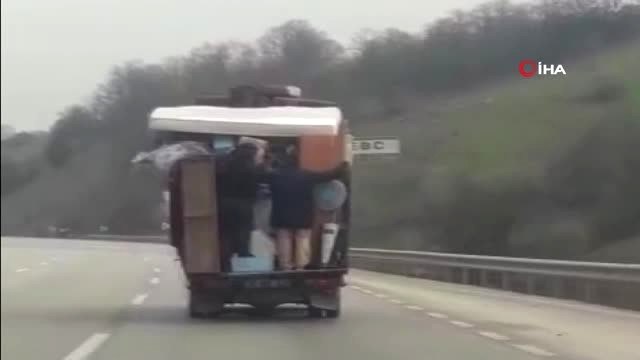 Bursa Ankara Yolunda Yürekleri Ağza Getiren Görüntü