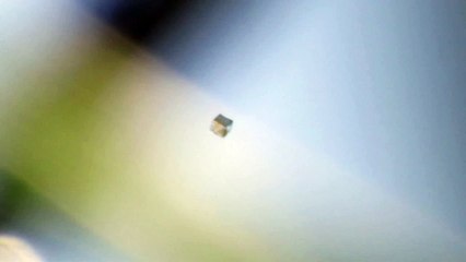 CUBE OBJECT Moving slowing detail footage Los Angeles dec 2018