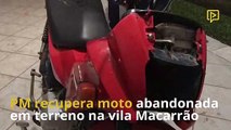 PM recupera moto abandonada em terreno na vila Macarrão