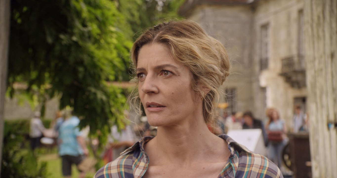 La Dernière folie de Claire Darling Bande-annonce VF ( (2019) Catherine Deneuve, Chiara Mastroianni