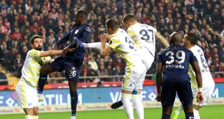 Fenerbahçe, Antalyaspor ile Deplasmanda 0-0 Berabere Kaldı
