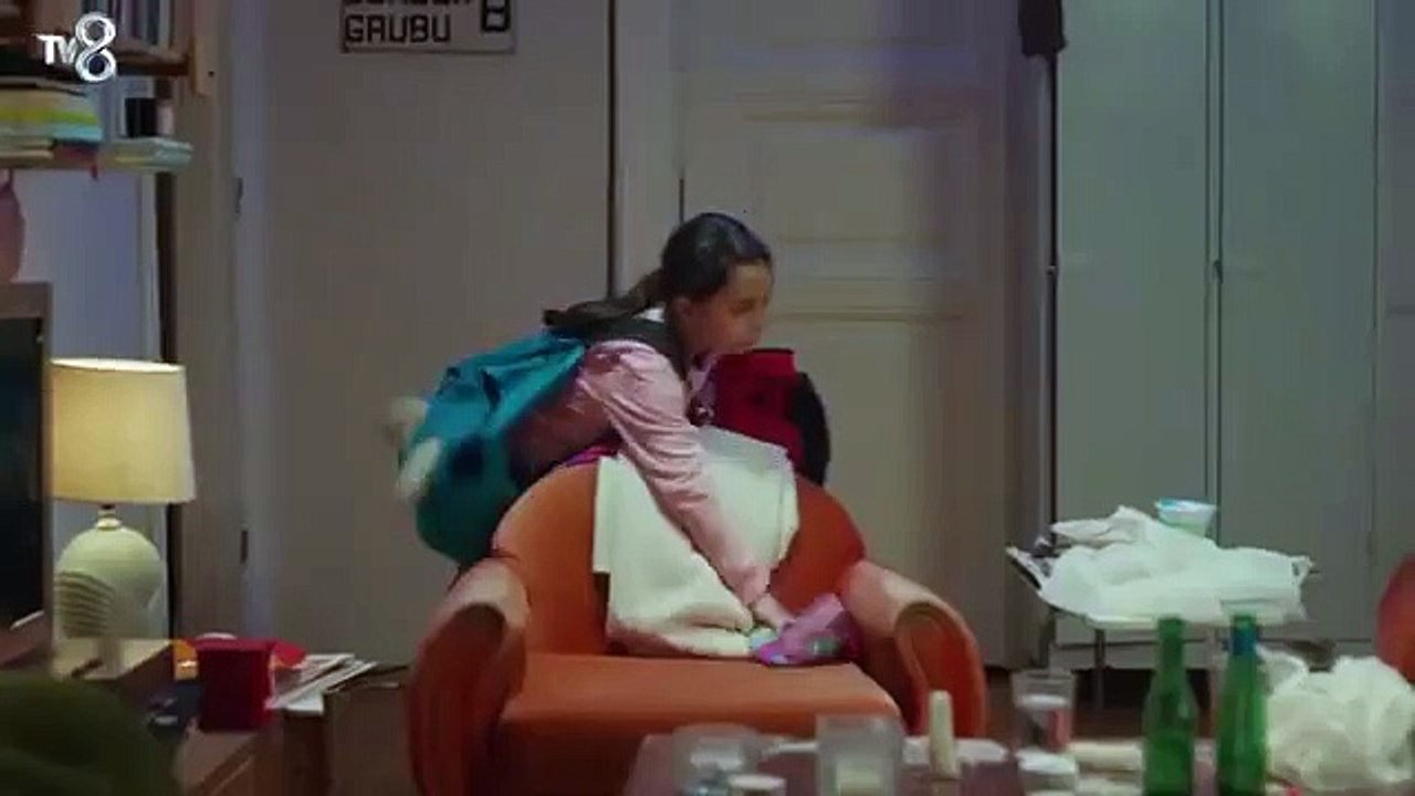 Öykü'nün yeni yatağı - Kızım 13. Bölüm