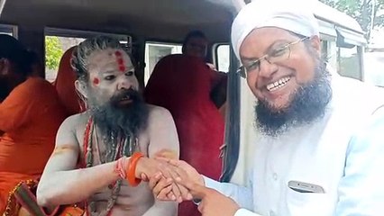 very latest viral news India!! साधू ने रुक कर मुफ्ती हारून नदवी को क्या कहा _Mufti Haroon Nadvi par Sadhu bhi Fida