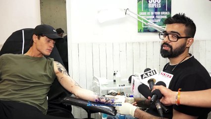 Hollywood Actor Laurie Calvert Gets A ROSE Tattoo Done On His Hand Pre Christmas In Mumbai