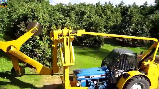 That's impressive- Tree trimming VS Pilot Jobs Helicopter Top Tree Cutting From The Air(1)