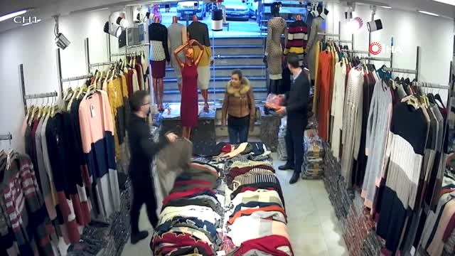 Bayrampaşa'da Tırnakçılık Yöntemiyle Hırsızlık Kamerada