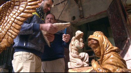 Bethlehem: Woodcraftsmen struggle to keep Xmas tradition alive