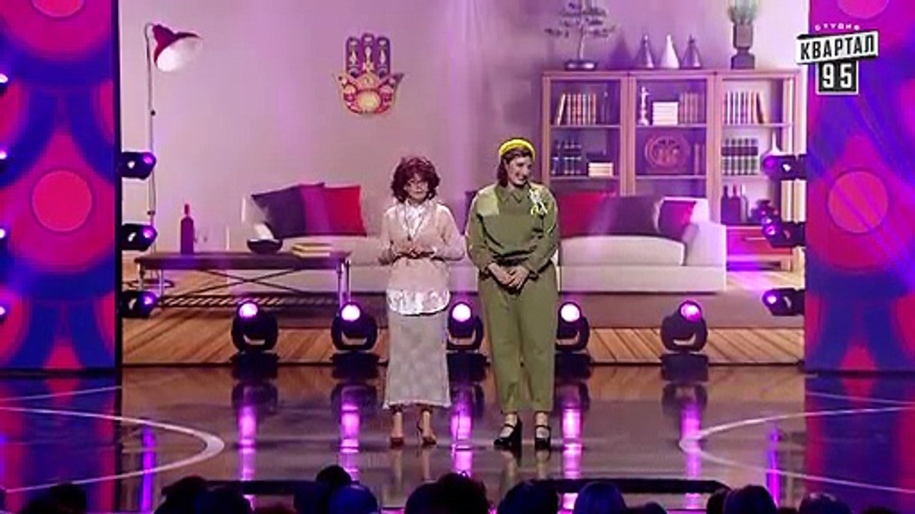 Мать провожает дочку в армию - Женский Квартал...