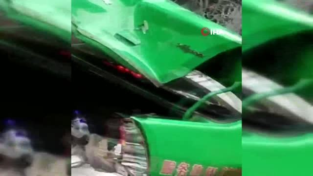 Çin'de Otobüs Kaçıran Kişi Kalabalığın Arasına Daldı: 5 Ölü, 21 Yaralı