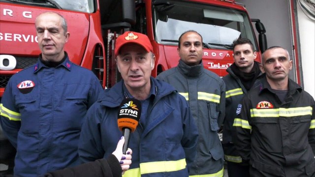 Ευχές για τα Χριστούγεννα από την Πυροσβεστική Υπηρεσία και το ΕΚΑΒ Λαμίας