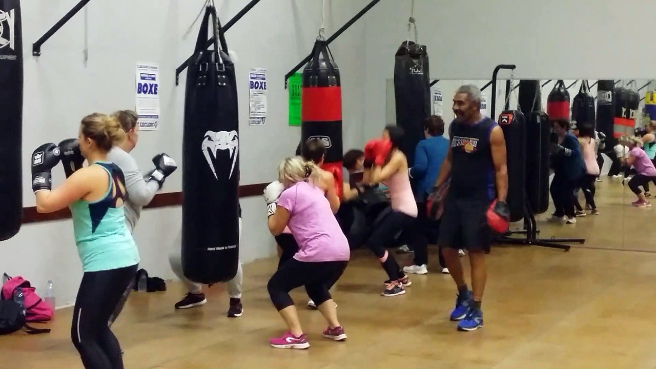 Pont-à-Mousson : cours d'aéroboxe au gymnase Kennedy  pour le compte de l'association Gym Club