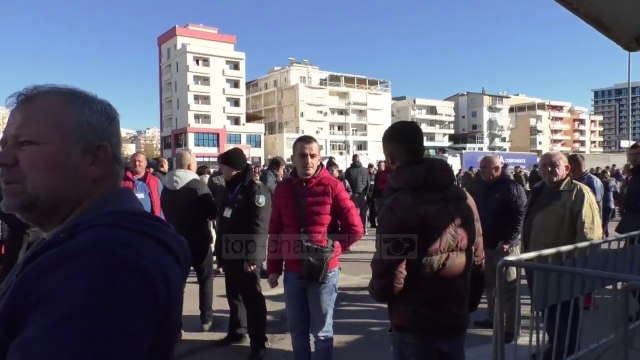 Festat e fundvitit, fluks emigrantësh në Portin e Vlorës - Top Channel Albania - News - Lajme