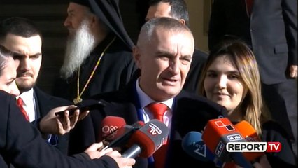 Descargar video: Report TV - Meta uron Krishtlindjet: Të mos lëmë vetëm ata që janë në vëshitrësi,