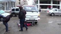 Afyonkarahisar Kamyonetle Çarpışan Motosiklet Sürücüsü Yaralandı