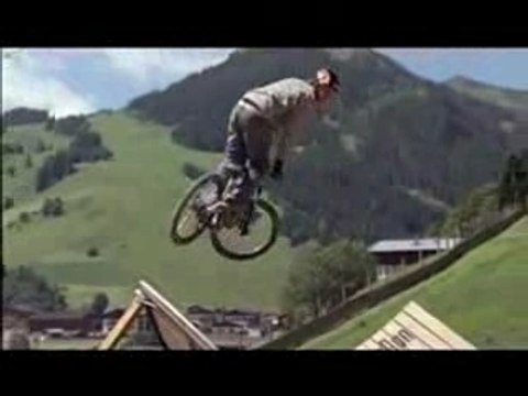 [MTB] Aaron Chase Street Dirt Riding [Goodspeed]