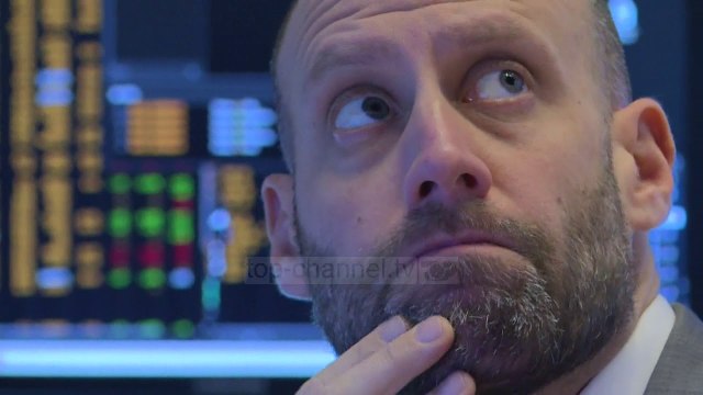 “Shkarkimi” i shefit të Rezervës Federale “trondit” bursat - Top Channel Albania - News - Lajme