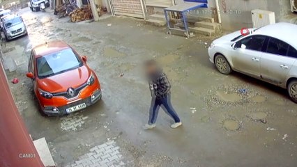 Narkotik polisleri uyuşturucu satan ve alan kişileri 24 saat geçmeden yakaladı