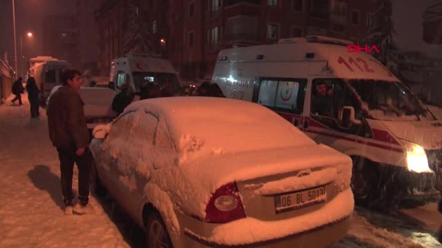 Ankara Sobaya Atılan Tinerin Parlaması Sonucu 2 Kişi Yaralandı