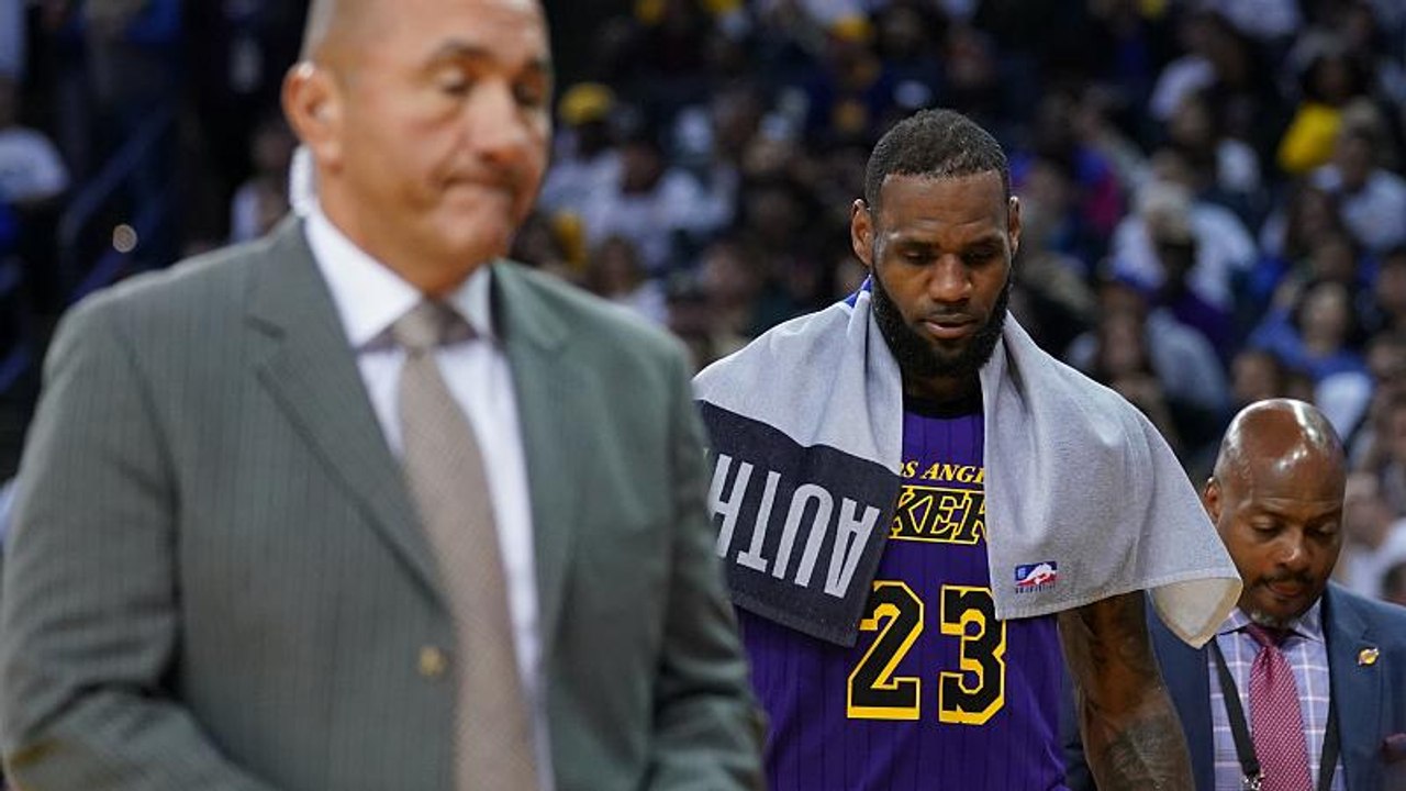 Blessure de Lebron James face aux Warriors