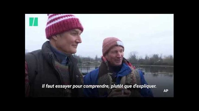 Pour Noël, ces nageurs anglais ont plongé dans l'eau glacée