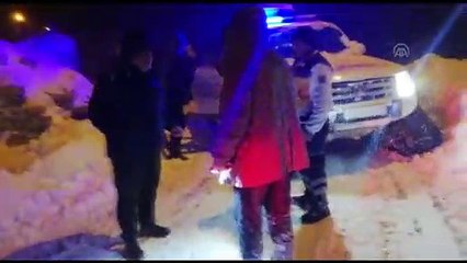 Köyde mahsur kalan hasta için ekipler seferber oldular - ERZİNCAN