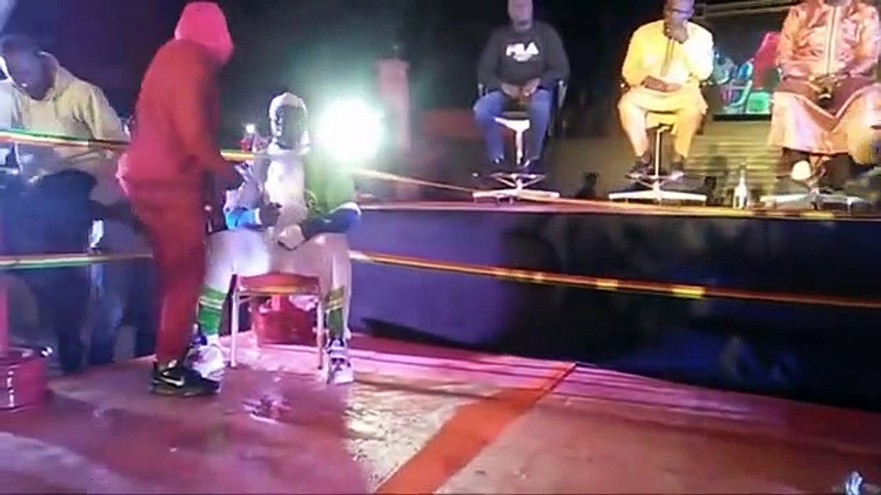 Face à face Balla Gaye 2 vs Modou Lo - La bataille mystique a failli dégénéré