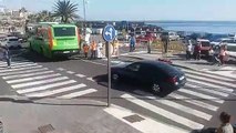 Vecinos de Bajo la Cuesta cortan por unos minutos el tráfico en Candelaria