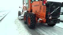 Erzincan-Sivas kara yolu ulaşıma kapandı