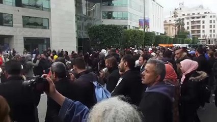 Tunisia: giornalisti in rivolta