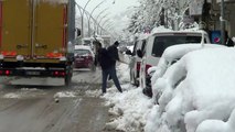 Turhal ilçesinde kar yağışı etkili oldu - TOKAT