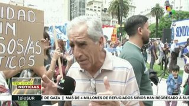 teleSUR noticias. México: recuperan caja negra de helicóptero