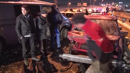 Ankara'da 28 Araçlı Zincirleme Kaza 7 Yaralı-2