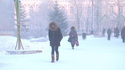 Скачать видео: Sibirien: Temperaturen in Irkutsk fallen unter minus 30 Grad Celsius