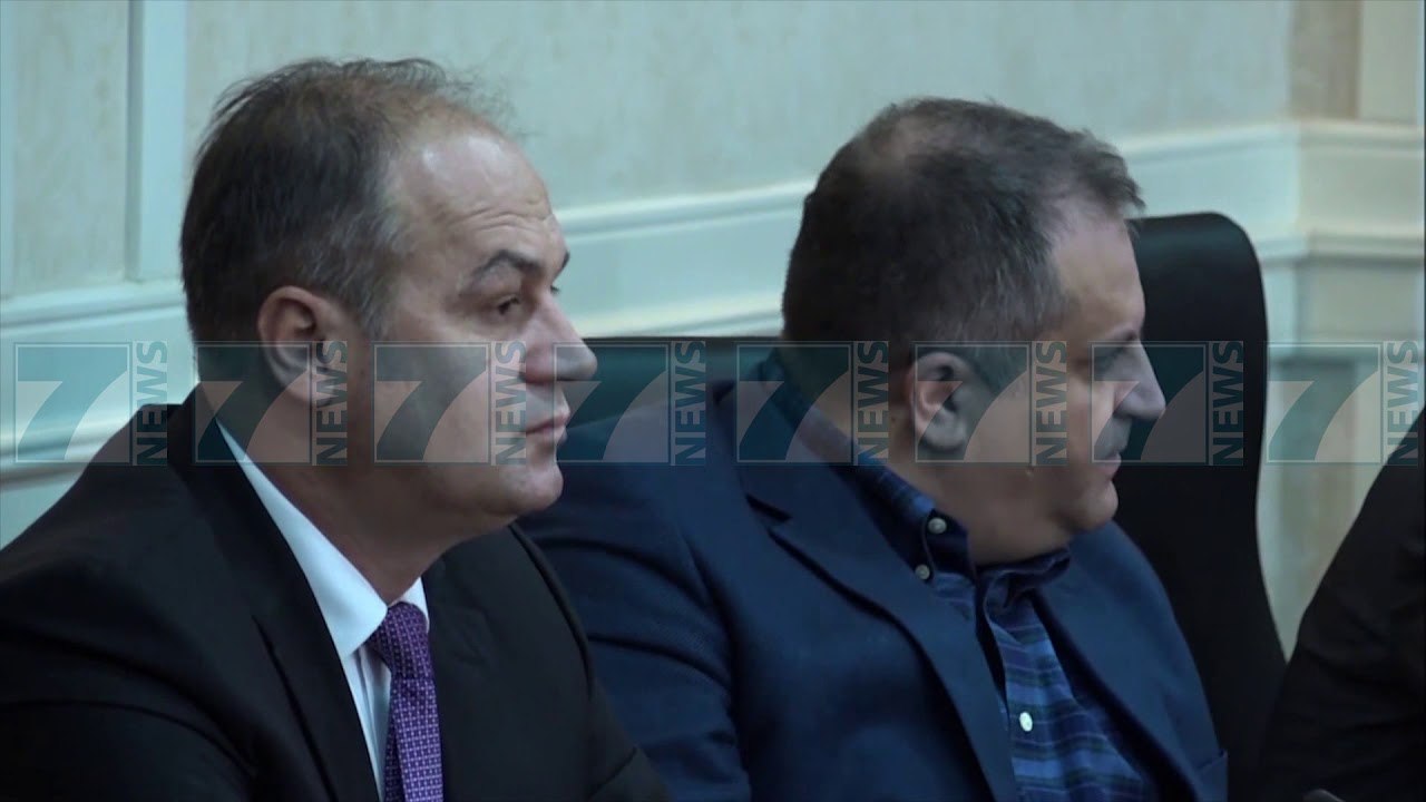 VESELI TAKOHET ME THAÇIN E HARADINAJN PER DIALOGUN ME SERBINE - News, Lajme - Kanali 7
