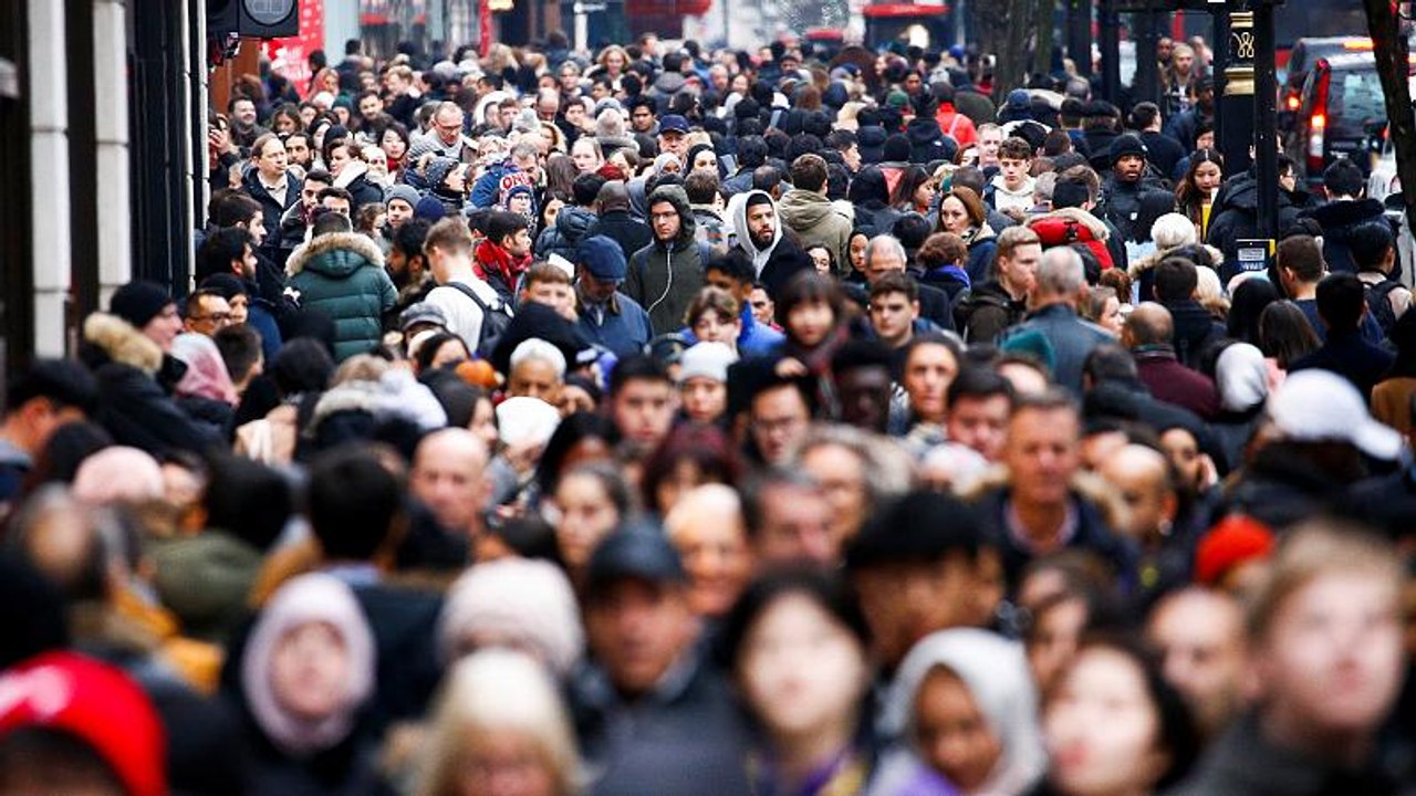 Boxing Day 2018 in London: Schnäppchenjäger stehen Schlange