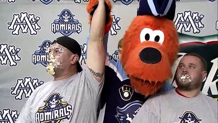 Chicago Wolves 4 at Milwaukee Admirals 1