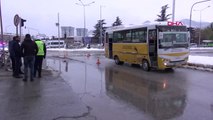 Tokat Öğrenci Servisi Kavşakta Halk Otobüsüyle Çarpıştı: 12 Yaralı