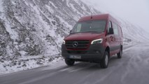 Mercedes-Benz Sprinter 319 CDI Panel Van Driving Video in red - Driving Event Hochgurgl 2018