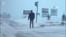 Sarıkamış'ta Kar Yağışı ve Tipiden 24 Köy Yolu Ulaşıma Kapandı