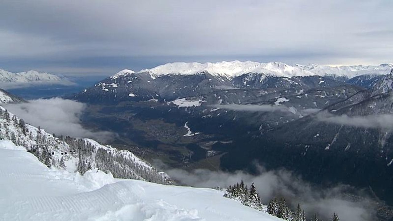 Lawinengefahr in den Alpen: Verschüttetes Kind gerettet