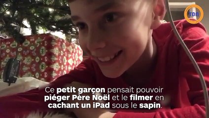 Un garçon veut enregistrer père Noël et filme son chihuahua