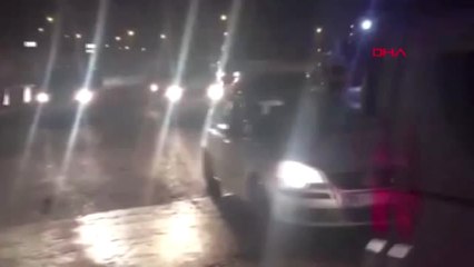 Bursa Polisler Gelince Uyuşturucu Maddeyi Yanan Sobaya Attı