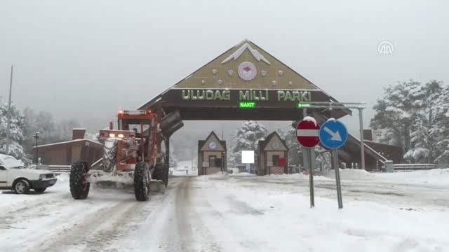 Uludağ'da Pist Dışında Kızakla Kayanlara 259 Lira Ceza