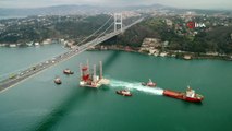 Dev Platformun Fatih Sultan Mehmet Köprüsü'nün Altından Geçişi Havadan Görüntülendi