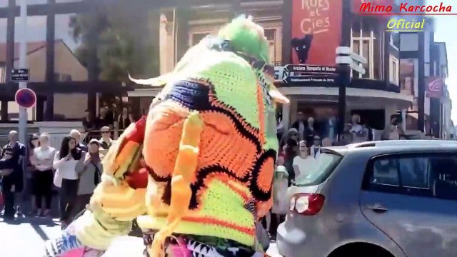 Mimo Karcocha performance Street SHow in Europa Compilation
