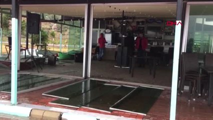 Antalya Gazipaşa'da Hortum, İşletmede Zarara Neden Oldu