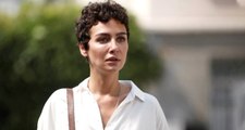 Birce Akalay, Saçlarını Neden Kısacık Kestirdiğini Açıkladı: Babaannemin Gençliğine Özendim